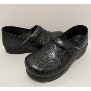 DANSKO 906020202 Professional Black Tooled Leather Clog Shoe Size US 8.5/EUR 41
